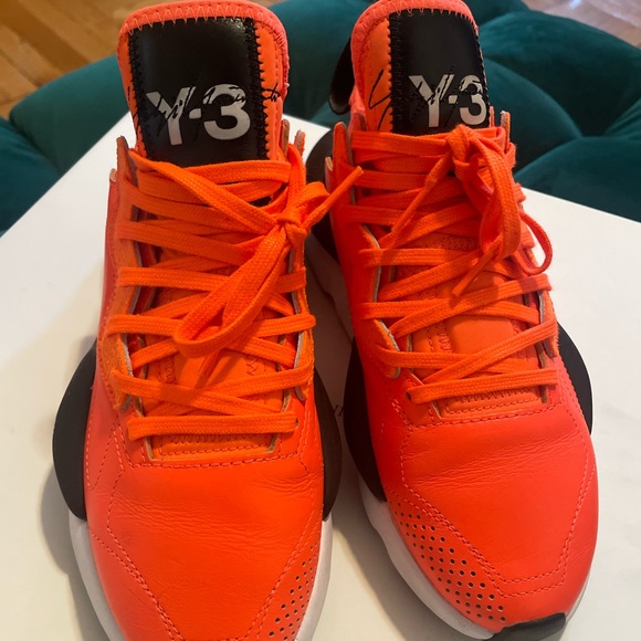 Y3 Sneakers - Picture 2 of 3